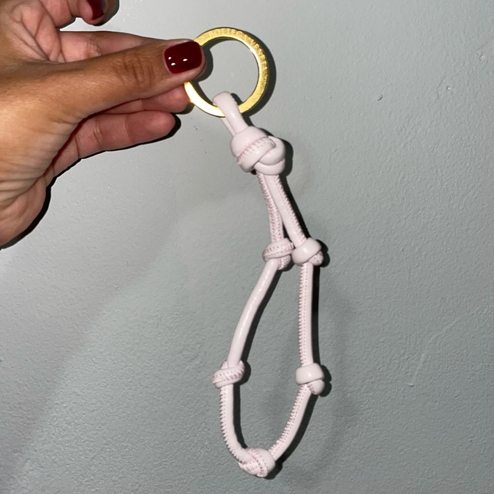 Bottega Veneta keychain- color;Bliss washed, Material:lambskin